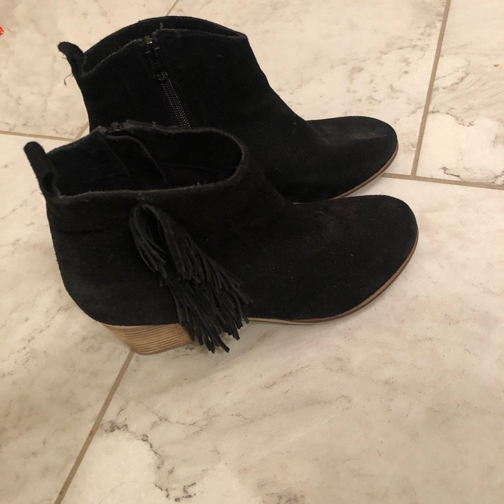 COCONUT BLACK BOOTIES - HARDLY WORN